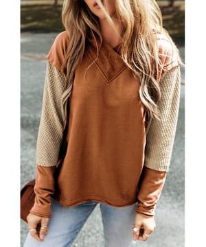 Chestnut Contrast Sleeves
  Patchwork Colorblock Design
  High
  Quality Materials
  Comfortable Fit
  Suitable for All Genders