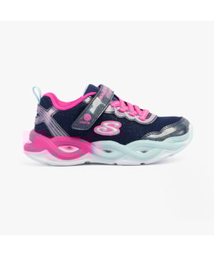 Skechers Skechers 303717L/NVMT TWISTY GLOW Girls Trainers Navy/Multi Upper Material: Synthetic/MeshLining Material: TextileSole Material: RubberClosure/Fastening: Lace-UpFeatures: Comfort,Light Up,LightweightToe Shape: RoundShoe Width: RelaxedItem Weight: 0.45 KGHeel Height: Low (2.5-4.9cm)Shoe Shaft Height: Low TopTrainer Style: CasualGift Boxed: NoProduct Code: 303717L/NVMT