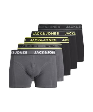 Jack & Jones SPEED SOLID Mens 5 Pack Trunks BlackClothing Type: UnderwearClosure/Fastening: Pull-OnItem Weight: 0.3 KGClothing Fit: RegularSingle Or Multi Pack?: 5 PackGift Boxed: NoMaterial Composition: 95% Cotton, 5% ElastaneUnderwear Type: TrunksUnderwear Features: Elasticated Logo WaistbandProduct Code: 12251371-BLK