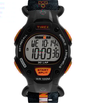 Dit Timex Ironman Modern Vintage Digitale Horloge voor Mannen is het perfecte tijdstuk om te dragen of cadeau te geven. De zwarte 38 mm ronde kast in combinatie met de comfortabele zwarte stoffen horlogeband zorgt ervoor dat je optimaal kunt genieten van dit schitterende horloge zonder compromissen. Aangedreven door een hoogwaardige kwartzuurbeweging en waterbestendig tot 10 bar, blijft je horloge lopen. Bereik je doelen met het ultieme multisporthorloge. Dit digitale horloge heeft een kalenderfunctie: Dag-Datum, evenals een stopwatch, countdown, alarm en Indiglo-licht. Hoogwaardige stofband van 21 cm lang en 21 mm breed met een gesp. Kastdiameter: 38 mm, kastdikte: 11 mm, kastkleur: zwart en wijzerplaatkleur: LCD.