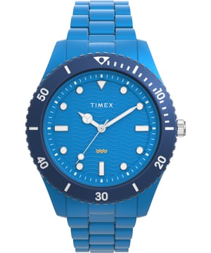 Deze Timex Legacy Analoge Horloge voor Mannen is het perfecte uurwerk om te dragen of om cadeau te geven. De blauwe ronde kast van 42 mm, gecombineerd met de comfortabele blauwe plastic horlogeband, zorgt ervoor dat je van dit schitterende uurwerk kunt genieten zonder compromissen. Aangedreven door een hoogwaardige quartzbeweging en waterbestendig tot 3 bar, blijft je horloge werkend. We introduceren nieuwe veelzijdige kleurstellingen in onze Timex Legacy #tide-collectie. Dit analoge horloge heeft een functie: Luminous Wijzers en Luminous Cijfers. Hoogwaardige band met een lengte van 21 cm en een breedte van 19 mm, een blauwe plastic band met een klapsluiting met drukknoop. Kastdiameter: 42 mm, kastdikte: 13 mm, kastkleur: blauw en wijzerplaatkleur: blauw.