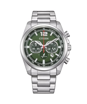 Dit Citizen Chronograaf Horloge voor Mannen is het perfecte uurwerk om te dragen of om cadeau te geven. De zilveren 41 mm ronde kast in combinatie met de comfortabele zilveren roestvrijstalen horlogeband zorgt ervoor dat je kunt genieten van dit prachtig uurwerk zonder concessies. Aangedreven door een hoogwaardige Eco-Drive beweging en waterbestendig tot 10 bar, blijft je horloge tikken.