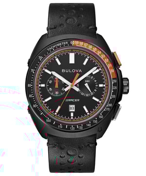 Deze Bulova Racer Chronograph Horloge voor heren is het perfecte tijdsrecord om te dragen of cadeau te geven. De zwarte ronde behuizing van 42 mm in combinatie met de comfortabele zwarte leren horlogeband zorgt ervoor dat je optimaal kunt genieten van dit prachtige horloge zonder compromissen. Aangedreven door een hoogwaardige quartz beweging en waterbestendig tot 10 bar, blijft je horloge tikken. Gebouwd op de levendige geschiedenis van Bulova in de autosport – van soapbox-races tot de hoogste niveaus van autoraces – is het nieuwe Racer chronograph horloge voor mannen fijn afgesteld en ontworpen voor prestaties. Dit chronograaf horloge heeft een kalenderfunctie: datum, evenals stopwatch, 24-uursweergave, luminescerende wijzers, luminescerende cijfers en tachymeter. Hoogwaardige leren band van 21 cm lengte en 21 mm breed met een gesp. Behuizingdiameter: 42 mm, behuizingsdikte: 13 mm, behuizingkleur: zwart en wijzerplaatkleur: zwart.