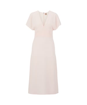 Boss Dawinga Dress in roze.- V-hals.- Korte mouwen.- Midi lengte.- Samenstelling: 72% acetaat 28% viscose.- Ref: 50488660676