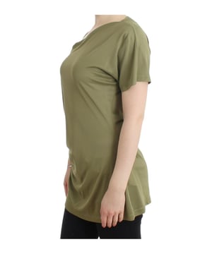 Blusa Class Roberto Cavalli  
  Nueva con etiquetas  
  100% Auténtica  
  Material: 100% Viscosa  
  Color: Verde  
  Modelo: Blusa  
  Detalles del logo  
  Detalles metálicos en tono dorado  
  Etiquetas originales y bolsa de la tienda incluidas  