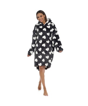 Sudadera con capucha Soft Touch Fleece Snuggle para mujer - La prenda más calentita de Sleep Snob: Nuestra sudadera con capucha Soft Touch Fleece Snuggle de Sleep Snob es una absoluta delicia para aquellos que anhelan la comodidad y el calor. Si buscas algo cómodo para este invierno, ¿por qué no te decides por esta sudadera con capucha para mujer de tacto suave y exclusivo? Esta sudadera con capucha es como un trozo de cielo para cualquiera que ame la ropa cómoda o que simplemente desee abrazar el frío con un atuendo elegante y acogedor. También puede ser el regalo de última hora perfecto para cualquier persona que pase frío. Está hecha de forro polar de tacto suave que proporciona una comodidad y calidez supremas, más suave de lo habitual, y es fabulosa para llevarla puesta todo el día. Disponible en colores lisos y en talla femenina, esta sudadera Snuggle Hoodie es una opción ideal para cualquier día. Redefine el confort de lujo con su idoneidad para todas las estaciones. Presentada por Sleep Snob, una marca que está causando sensación en el mundo de la ropa cómoda, esta prenda encarna su compromiso de ofrecer productos de primera calidad. Esta acogedora manta-sudadera está confeccionada exclusivamente con el forro polar más suave. Detalles adicionales del producto: Sudadera con capucha de forro polar de tacto suave para mujer Diseño de color sólido Forro polar de tacto suave Una idea de regalo fantástica y cómoda Talla para mujer Sensación perfectamente reconfortante Material de manta suave y ponible Apto para todas las estaciones Lavable a máquina