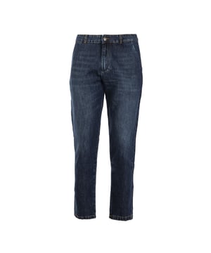De Reign herenjeans combineren stijl en kwaliteit perfect. Ze zijn gemaakt van denim van hoge kwaliteit en bieden een onberispelijke pasvorm en duurzaamheid waardoor ze ideaal zijn om elke dag te dragen. Aandacht voor detail, van precieze stiksels tot verstevigingen op stresspunten, zorgt voor duurzaamheid zonder aan comfort in te boeten. Een veelzijdig kledingstuk dat nooit uit de mode raakt, perfect voor elke gelegenheid.