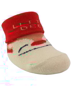 Babies Xmas Socks - First Christmas Delight: Celebrate the magic of your baby's first Christmas with these adorable and cosy baby Xmas socks! Designed to keep your little ones warm and snuggly during the festive season, these socks are both charming and practical. Each pack contains four delightfully festive patterns: Santa Claus, Penguins, Elves, and Xmas Trees, all featuring heartwarming phrases. These playful designs will bring a smile to your face and add holiday cheer to your baby's outfit. Presented in a lovely festive gift bag, these Xmas socks make an ideal gift or stocking filler. They're a thoughtful and delightful holiday treat that will be cherished and remembered. With softness and comfort at the forefront, these baby socks are made from quality materials, including 70% Cotton, 23% Polyester, 5% Elastane, and 2% Metalised Fibres. This gentle combination ensures your baby's feet remain warm and comfortable throughout the season. Plus, keeping them clean and fresh is hassle-free, as they're machine washable!. Available in two size options, 0-6 months and 6-12 months, these baby Xmas socks cater to the tiniest of feet. Make your baby's first Christmas a special and memorable one with these enchanting and cosy socks, designed to warm both their feet and your heart. Essential Product Details: - Made from premium materials for warmth and comfort - Available in two size options: 0-6 and 6-12 months