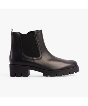 Gabor BODO Womens Boots Black

  
 *   Upper Material: Leather 
 *  Lining Material: Textile 
 *  Sole Material: Rubber 
 *  Closure/Fastening: Zip 
 *  Features: Comfort,Elasticated Side Panel 
 *  Heel Type: Block 
 *  Toe Shape: Round 
 *  Shoe Width: Regular 
 *  Item Weight: 0 KG 
 *  Heel Height: Low (2.5-4.9cm) 
 *  Shoe Shaft Height: Ankle 
 *  Boot Style: Ankle Boots 
 *  Gift Boxed: No  Product Code: 51.710.27