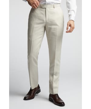 A classic recapture of British tailoring - Alexandre of England present the Sand tailored fit suit trouser. Made in a luxurious linen blend, for guaranteed comfort and style for any occasion.