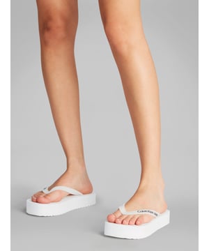 Calvin Klein BEACH SANDAL FLATFOR Womens Sandals Bright White/Black

  Product Code: YW0YW0183001W