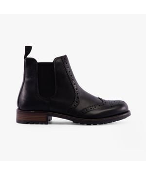 Band Wagon ELGIN Mens Chelsea Boots Black

  
 *   Upper Material: Leather 
 *  Lining Material: Textile 
 *  Sole Material: Rubber 
 *  Closure/Fastening: Pull-On 
 *  Features: Comfort,Breathable 
 *  Heel Type: Block 
 *  Toe Shape: Round 
 *  Shoe Width: Regular 
 *  Item Weight: 0 KG 
 *  Heel Height: Low (2.5-4.9cm) 
 *  Shoe Shaft Height: Ankle 
 *  Boot Style: Chelsea Boots 
 *  Gift Boxed: No  Product Code: B1129BLK