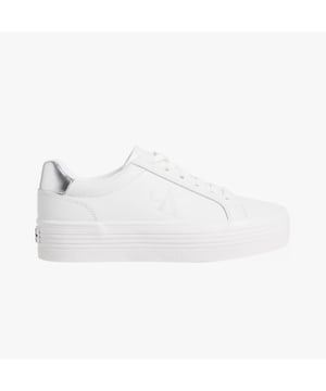 Calvin Klein BOLD VULCANISED FLATFORM Womens Trainers Bright White/Silver

 Upper Material: Leather

Lining Material: Textile

Sole Material: Rubber

Closure/Fastening: Lace-Up

Features: Comfort,Breathable

Heel Type: Platform

Toe Shape: Round

Shoe Width: Regular

Item Weight: 0.5 KG

Heel Height: Low (2.5-4.9cm)

Shoe Shaft Height: Low Top

Trainer Style: Casual

Gift Boxed: No
Product Code: YW0YW016880YG