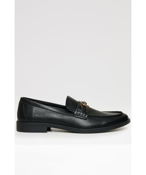 Refined elegance meets everyday comfort with these sleek snaffle loafers from Threadbare. These faux leather shoes feature a sleek slip-on design with a polished metal snaffle over the saddle. A cushioned insole offers all-day comfort, while the slight heel and durable sole add a sharp finish. Perfect for both smart and casual styling, these loafers are a versatile must-have for any modern wardrobe.