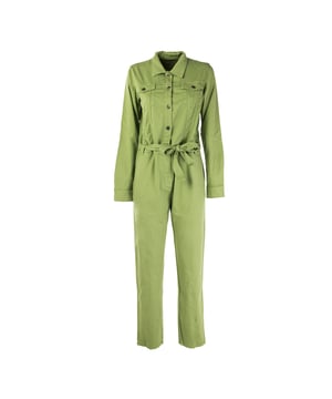 Ontdek de denim jumpsuit voor dames van REIGN, gemaakt van hoogwaardig denim voor duurzaamheid en comfort. Het moderne ontwerp wordt versterkt door een taillebepalende riem die het silhouet benadrukt. Perfect om een casual look met gemak om te toveren in een elegantere look.