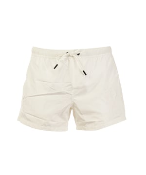 Entdecken Sie einen einzigartigen Stil mit dem Modell Short Boardshort von BIKKEMBERGS. Dieses Modell zeichnet sich durch ein unifarbenes Muster aus, das ihm eine zeitlose Eleganz verleiht,das durch ein markantes Detail am rechten Bein aufgewertet wird.