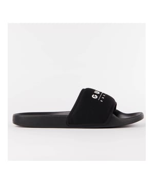 Guess Tokyom Herren Sandale Schwarz Synthetik. Authentischer Schuh der Marke Guess - Streetwear/Sportswear Design von Guess - Guess für Herren, modisch und perfekt für den Alltag - Die schwarze Guess Sandale passt hervorragend zu Ihrer Garderobe - Bequemer Synthetik-Material - Klassische Schnalle - Tokyom - Synthetik