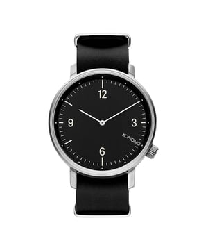 Komono KOM-W1953 - Reloj para hombre cuarzo acero inoxidable• material: acero inoxidable• cristal: minèral• pulsera: cuero• correa: plateado• resistencia al agua: 30 m (3 ATM)• tamaño de la caja: 45 mm