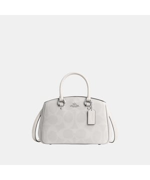 Savannah Small Carryall in Maxi Signature Canvas, Four protective feet at base, Inside multifunction pocket
 Center zip compartment,  Length: 28.50 cm,  Width: 10.00 cm,  Height: 18.00 cm