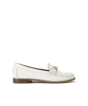 This KG Kurt Geiger Miller loafer slips onto the foot with a white upper. There is a gold tone horsebit chain sat across the vamp.