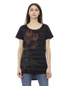 Camiseta De Manga Corta Con Cuello Redondo. Estampado frontal.