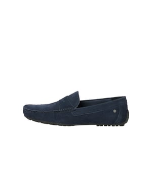 The men's footwear you need for the season. Whatever you're up to this summer Jack & Jones will ensure that you will always land on your feet with style.