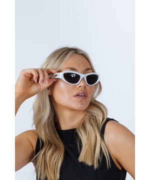 Frame Colour: White
Lense Colour: Black
Material: AC Lens PC Frame
One Size
SKU: SG2502607
UV 400 PROTECTION 
LENS FILTER CATEGORY 3