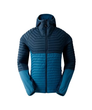 100% Recyceltes Polyester. Füllung: Iloft Ecofill. Gewebe: Ripstop-Gewebe, Synthetischer Stoff. Design: Blockfarben, Logo. GSM (Gramm pro Quadratmeter): 80. Gewebetechnik: Antibakteriell, Ohne Chemikalien, langlebig, Flexibel, Ilus-Stretch, Geruchskontrolle, Reflexit. Mit Kapuze. Langärmlig. Wattiert. Kapuzenmerkmale: angenähte Kapuze, Mit Stretch. Passform: Anliegende Passform. Taschenart: Zwei Taschen unten, Reißverschluss. Durchgehender Reißverschluss. S: 96,52 cm. M: 102 cm. L: 107 cm. XL: 112 cm. XXL: 121,92 cm. 3XL: 129,54 cm.