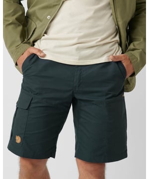 Men’s Karl Pro Shorts M
Durable shorts made from durable G-1000 Silent in recycled polyester and organic cotton. Technical cut with a pre-shaped seat and lots of practical pockets for things you want close at hand. Spacious leg pockets. A well-fitting outdoor favourite for summer’s casual outdoor life at the cabin, in the forest or on the mountain.

Durable G-1000 Silent in recycled polyester and organic cotton.
One leg pocket with a zipper, one with buttons.
Little pocket for a multitool.
Hand pockets and back pockets with flaps.
Adaptable with Greenland Wax, Durable, Quick-drying, Ventilation, Water resistant
Contains non-textile elements of animal origin.

Additional care instructions

40°C normal process
do not dry clean
do not tumble dry
do not bleach
iron 1 dot - Max 110°C
wash with similar colors, do not use fabric softener

Composition material

G-1000® Silent: 65% polyester (recycled), 35% cotton (organic)

Regular Fit
F87224