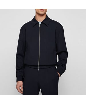Men's Boss P-Hanry Jacket.- Notch lapels.- 2 button front fastening.- 2 front open pockets.- 4 button cuffs.- Slim fit. Material: 53% Polyester, 43% Wool, 4% Elastane. Ref: 50469032404.