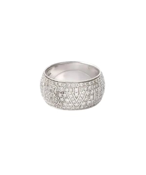 VINTAGE, RRP AS NEW
Bulgari Monologo Ring: Pre-owned Bulgari Monologo ring in 18K white gold (750/1000) consisting of a 1 cm wide band in white gold paved with brilliant-cut diamonds with the inscription BVLGARI in diamond letters. Size 51 engraved 52. Due to a resizing this ring no longer bears the Bulgari signature but has been certified by our expert. Condition: Ring in excellent condition very lightly worn with no visible signs of wear. This pre-owned ring will be cleaned by a professional jeweler carefully repackaged in a box with the certificate of expertise issued by our expert partner. Size 51 engraved 52. Due to a resizing this ring no longer bears the Bulgari signature but has been certified by our expert. Details: - 18K white gold - Diamond pavé - Bulgari letters in diamond pavé - Finger size 51 marked 52 - Weight: 9.61 grams - Packaging and Certificates: - New unmarked box - Certificate of expertise issued by our expert partner.