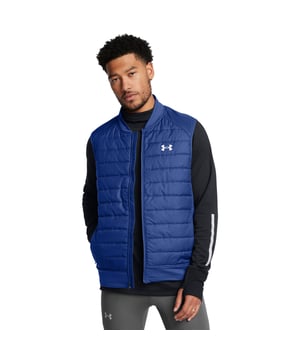 Heren Under Armour Launch geïsoleerd vest. Dit vest houdt je de hele duurloop comfortabel. Het is geïsoleerd aan de voorkant om warmte vast te houden als je voor het eerst gaat hardlopen, maar geventileerd zodat je niet oververhit raakt.- UA Storm-technologie stoot water af zonder in te leveren op ademend vermogen.- Duurzame geweven bodystof gecombineerd met zachte, stretchy gebreide onderboord en kraag voor mobiliteit en comfort.- Strategische 80g synthetische isolatie aan de voorkant voor lichtgewicht warmte zonder overbodige bulk.- Veilige handzakken met rits en binnenzak voor media.- Reflecterende details voor betere zichtbaarheid bij weinig licht.- Gebruikt een fluorvrije waterafstotende behandeling. Materiaal: 100% polyester. Ref: 1380870432.