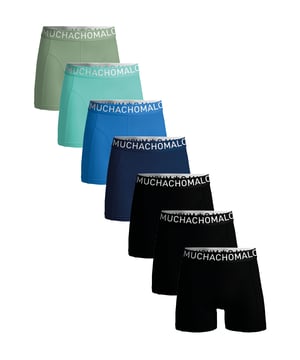 De Boxershorts/Onderbroeken van Muchachomalo zitten als gegoten en zijn gemaakt van hoogwaardig katoen. Een zachte elastische logotailleband van microvezelstof zorgt voor extra comfort. Specificaties •	Normale Pasvorm •	Vlakke gestikte naden voor extra comfort •	Zachte Waistband met het Muchachomalo Logo Onderhoud •	Wassen op 30 graden •	Niet in de droger •	Strijken op matig warme stand (2 stippen) Waarom Muchachomalo? Muchachomalo werkt alleen met fabrieken die BSCI en OEKO-TEX gecertificeerd zijn. Deze fabrieken hebben als doel arbeidsomstandigheden continu te verbeteren. Zij strijden voor het recht op het vormen van een vakbond, veilige werkomstandigheden en zijn tegen dwang- en kinderarbeid. Ook stellen zij consumenten en bedrijven in staat om zelf verantwoordelijke beslissingen te nemen die onze planeet beschermen voor de toekomstige generaties.