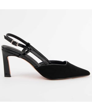 Hakken schoenen voor dames. 100% natuurlijke leren inlegzool. Comfortabele pasvorm. Gemaakt door andere merken voor ons merk. Ongeveer 6 cm hak