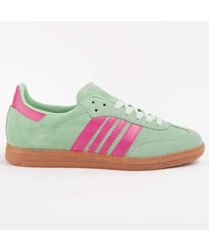 Garantía Purapiel, 10 años de garantía. Sneaker casual para mujer. Exterior fabricado en piel natural. Calce cómodo. Fabricado por otras marcas para nuestra marca.