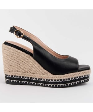 Espadrille Wedges für Damen. Einlegesohle aus 100% natürlichem Leder. Bequemer Sitz. Hergestellt von anderen Marken für unsere Marke. Ungefähre Maße: 9 cm Keil und 3 cm Plattform.