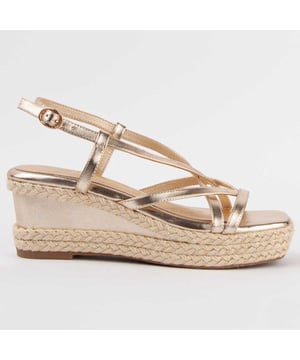 Espadrille Wedges für Damen. Einlegesohle aus 100% natürlichem Leder. Bequemer Sitz. Hergestellt von anderen Marken für unsere Marke. Ungefähre Maße: 7 cm Keil und 3 cm Plattform.
