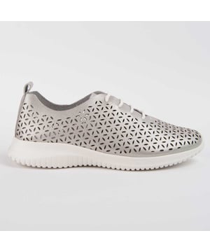 Garantía Purapiel, 10 años de garantía. Zapato casual para mujer. Fabricado en cuero 100% natural libre de Cromo VI. Calce cómodo. Fabricado por otras marcas para nuestra marca.
