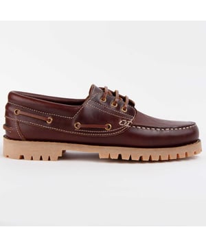Garantía Purapiel, 10 años de garantía. Náutico para hombre. Fabricado en piel 100% natural. Calce cómodo. Fabricado por otras marcas para nuestra marca.