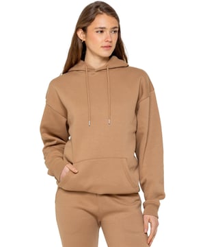 Dieser Pullover-Hoodie von Enzo bietet verlängerte Ärmel und praktische Taschen, um Ihre Wärme und Bequemlichkeit zu gewährleisten. Perfekt für sowohl informelle als auch formelle Anlässe bietet dieser geräumige Hoodie ausreichend Bedeckung für Ihren Körper. Dieses übergroße und fleecegefütterte Essential ist komplett mit einem Pullover-Design, gerippten Handgelenken und einer Kapuze für einen Hauch von Raffinesse. Außerdem ist es für Ihre Bequemlichkeit leicht maschinenwaschbar.