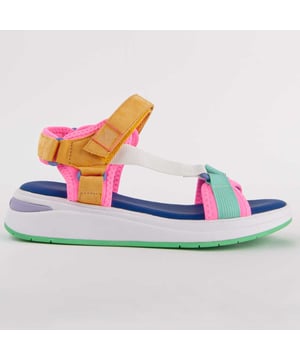Casual sandalen voor dames. Comfortabele pasvorm. Gemaakt door andere merken voor ons merk