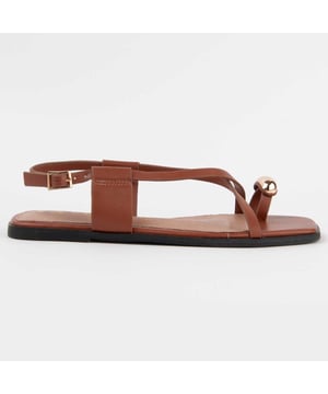 Casual Sandale für Damen. Einlegesohle aus 100% natürlichem Leder. Bequemer Sitz. Hergestellt von anderen Marken für unsere Marke.