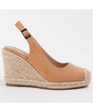 Espadrille met hak voor dames. Inlegzool van 100% natuurlijk leer. Comfortabele pasvorm. Gemaakt door andere merken voor ons merk. Ongeveer afmetingen: 8 cm hak en 2 cm platform