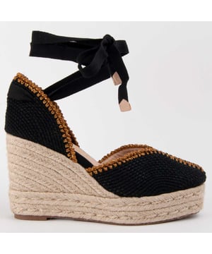 Espadrille met hak voor dames. Inlegzool van 100% natuurlijk leer. Comfortabele pasvorm. Gemaakt door andere merken voor ons merk. Ongeveer afmetingen: 8 cm hak en 2 cm platform