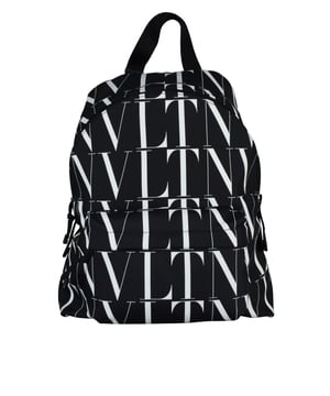 Zwarte nylon rugzak Valentino Garavani.Witte VLTN-logoprint op een voorvak met ritssluiting.Verstelbare zwarte banden.Afmetingen: lengte 32 cm x hoogte 45 cm x diepte 17 cm.Gemaakt in Italië.