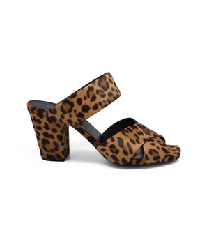 Saint Laurent sandalen met bandjes in luipaardveulen.Hakhoogte 8,5 cm.Leren zool.Made in Italy.