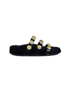Sandalias Berkley negras Fabrizio Viti.Tres finas tiras de cuero con margaritas.Plantilla moldeada forrada de borrego.Suela de goma. Made in Italy.
