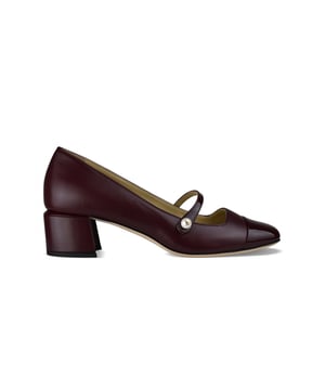 Sandalias de piel negra efecto cocodrilo de Tom Ford.Estilo de tiras. Hebilla en el tobillo.Acabados dorados.Tacón de espejo dorado.Puntera abierta redondeada.Altura del tacón 12 cm.Made in Italy.