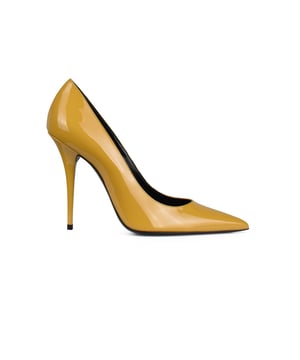 Instinct 100 Saint Laurent pumps.Mosterd lakleer.Puntpunt.8,5 cm naaldhak.Zwarte leren zool.Gemaakt in Italië.
