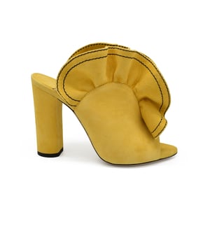 Jimmy Choo Haile 100 Mules mit offenem Zeh aus gelbem Wildleder. Absatzhöhe 10 cm. Ledersohle. Made in Italy.